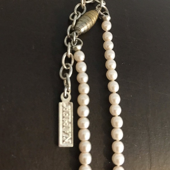 NAPIER faux pearl crystal rhinestone tear drop necklace - Picture 2 of 3